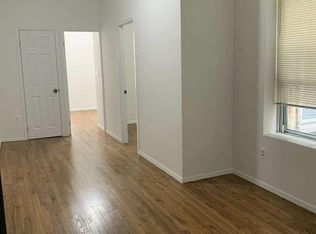 1136 44th Dr APT 2, Long Island City, NY 11101