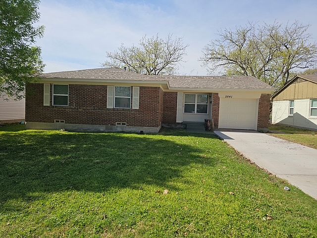 1st image of 2841 Belhaven Dr