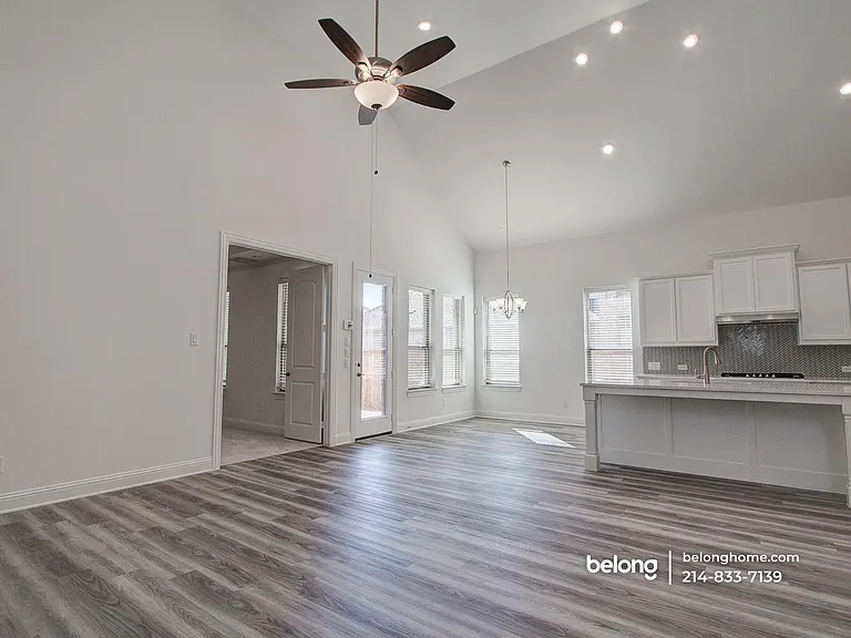 3138 Casa Blanca St — Photo 18