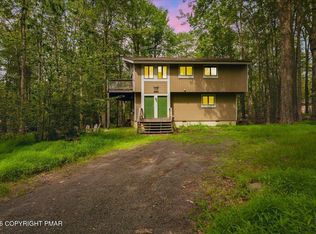 4121 Hemlock Trl, Pocono Pines, PA 18350