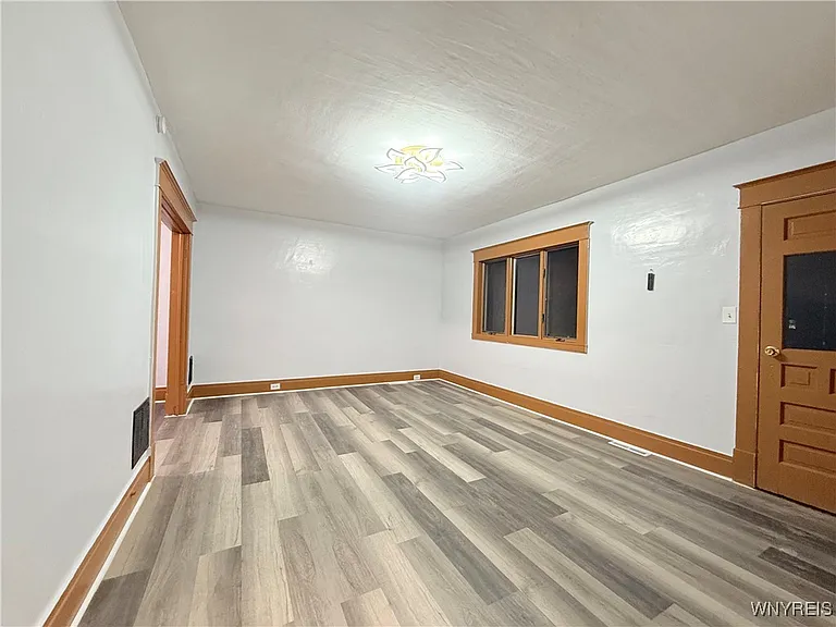 111 Dempster St — Photo 3