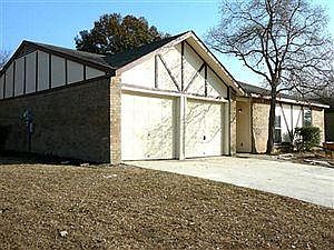 1st image of 2501 Jo Lyn Ln