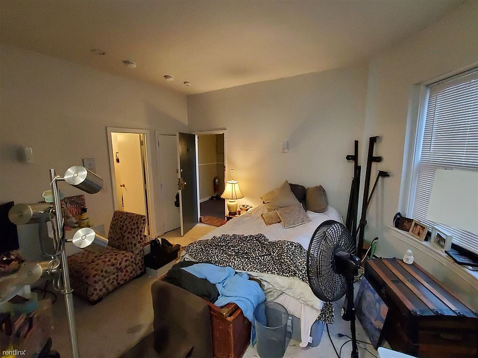 2nd image of 158 Saint Botolph St #5YB