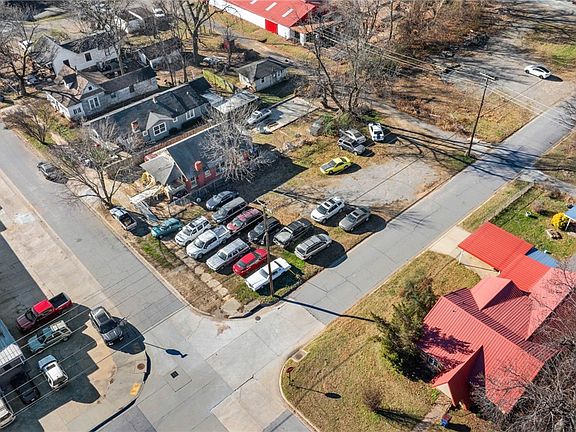 3rd image of 1600 S 11th St #12