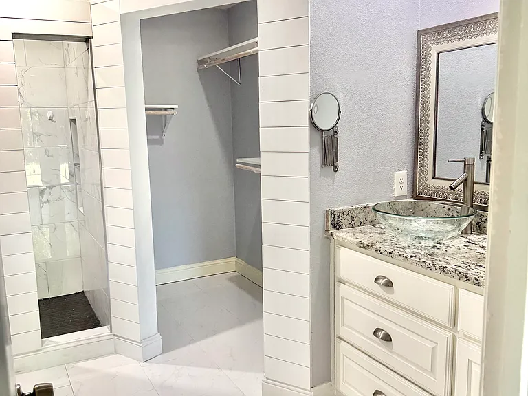 806 Springwood Dr — Photo 2