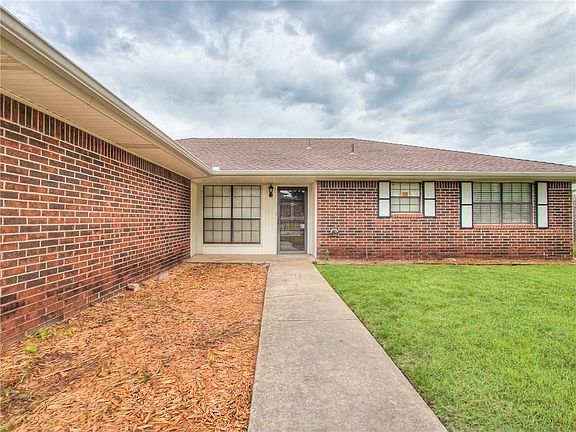 2nd image of 1231 W Westchester Way