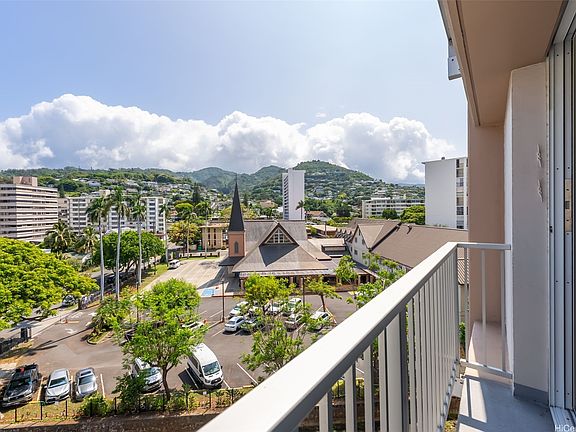 3rd image of 1617 Keeaumoku St APT 703