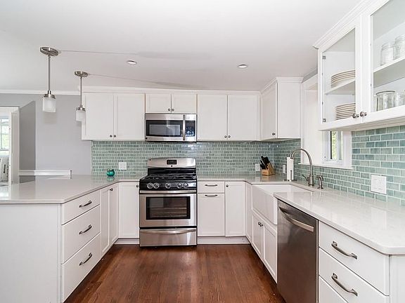 4th image of 156 Dedham St