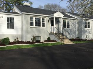 2177 Chain Bridge Rd, Vienna, VA 22182