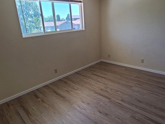 3rd image of 4809 W Viola Ave APT D