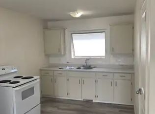 30 Pentland St #1A, Winnipeg, MB R2G 1S7