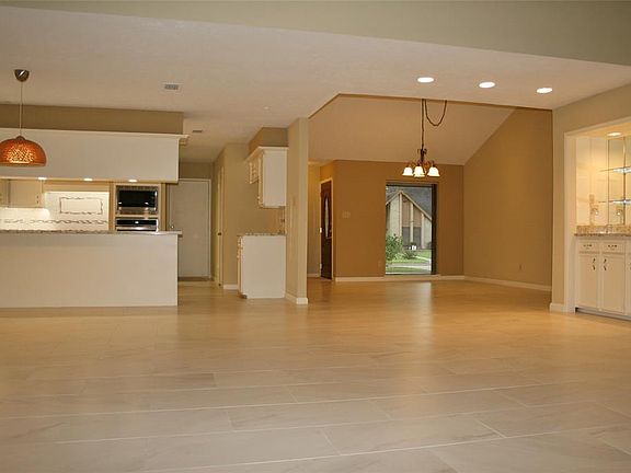 5th image of 3702 Riverwood Park Dr