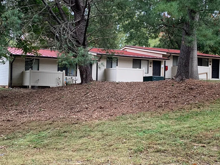 Lakemont Apartment Homes — Photo 6
