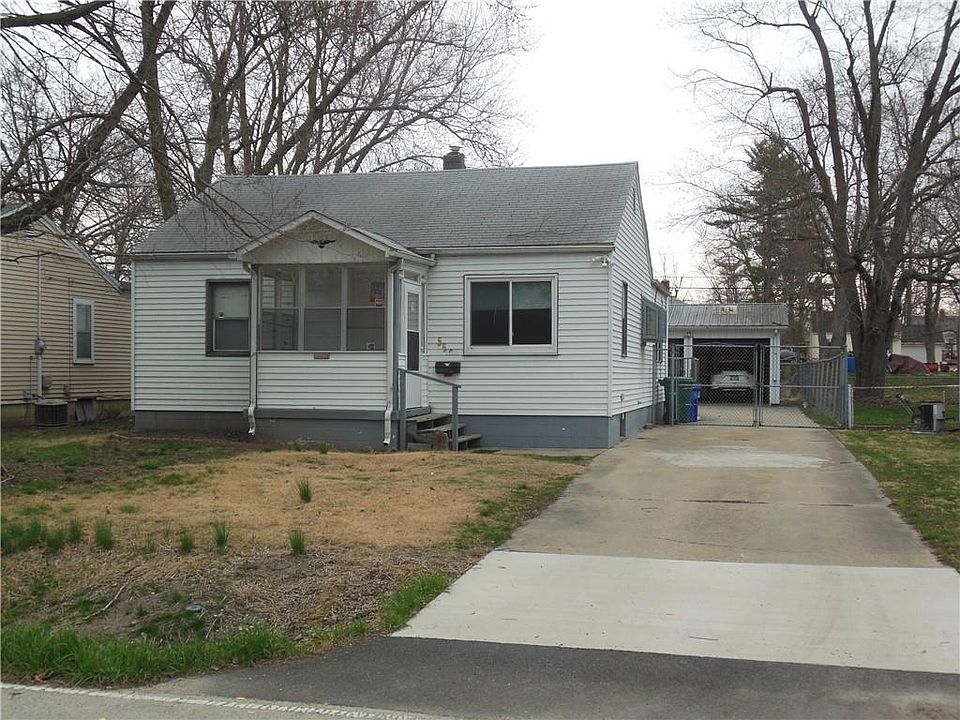 2nd image of 556 N Moffet Ave