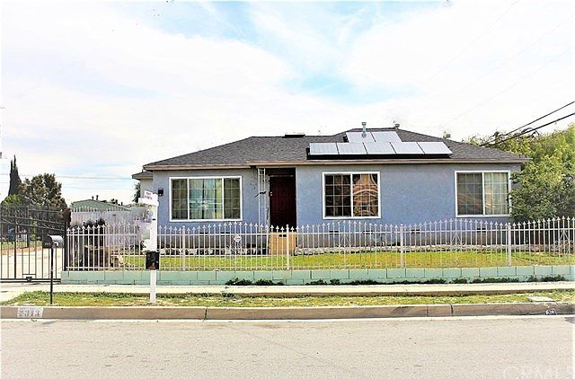 1st image of 2313 Mesa St