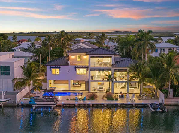 16745 Tamarind Rd, Sugarloaf Key, FL 33042