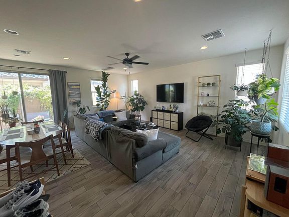 4th image of 1711 S 82nd Pl