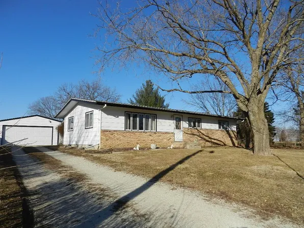 921 E South St, Winterset, IA 50273