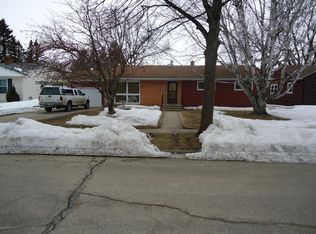515 Kneale Ave S, Thief River Falls, MN 56701