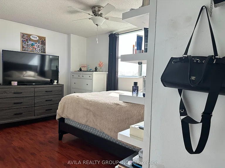 2900 Battleford Rd #210 — Photo 25