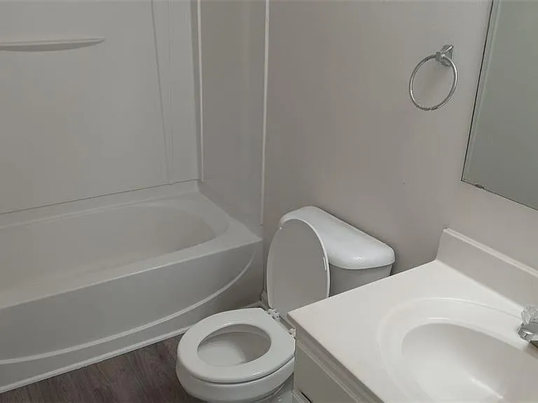 755 Crestwell Cir SW — Photo 19