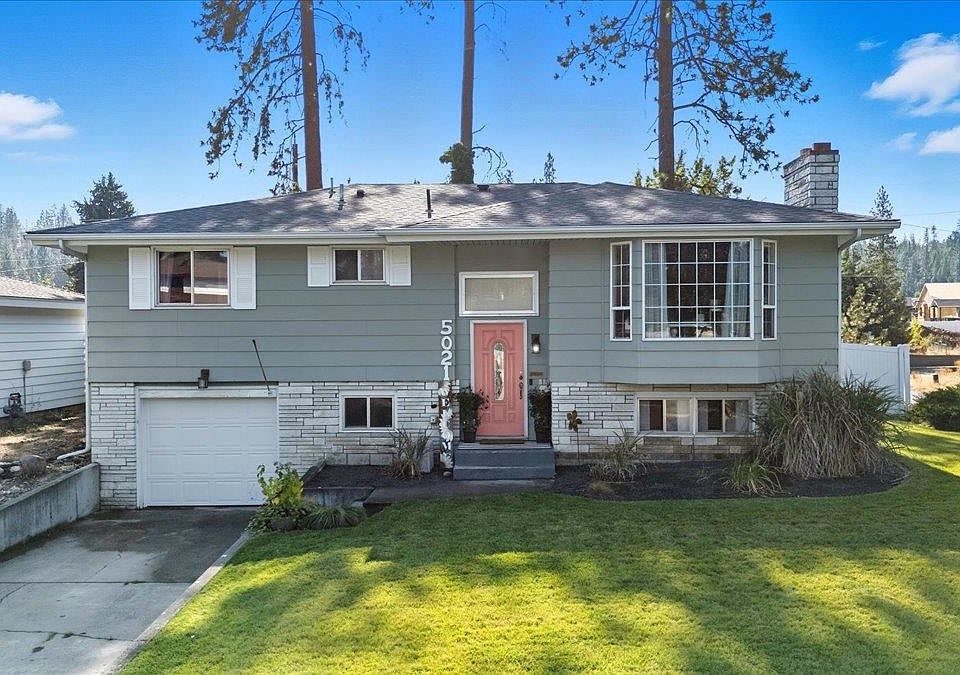 1st image of 5021 W Rosewood Ave