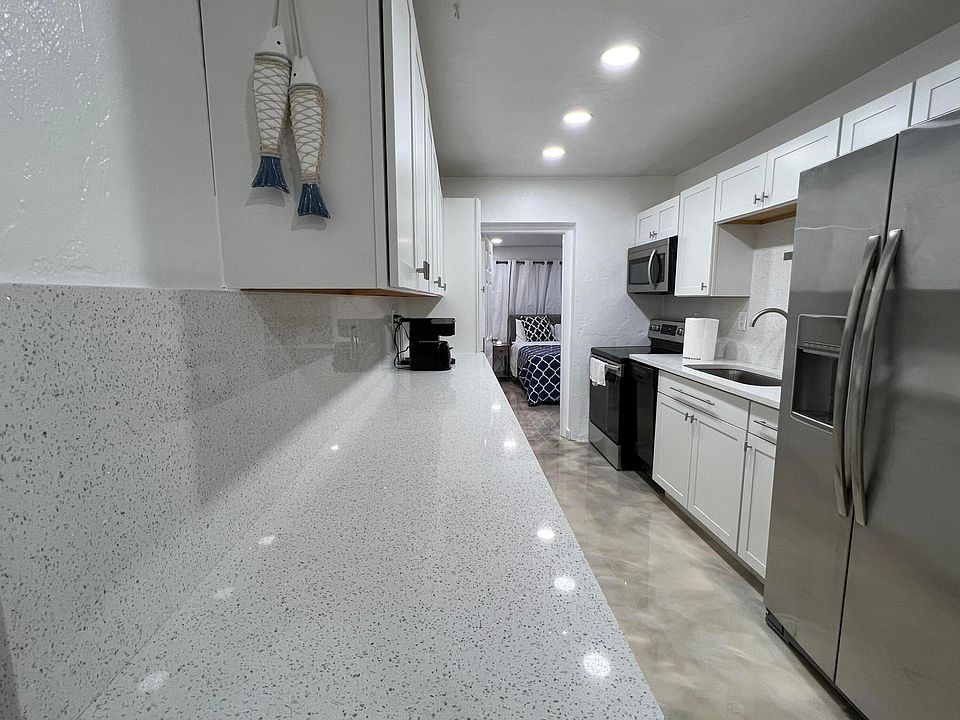 1st image of 2648 NE 15th Terrace