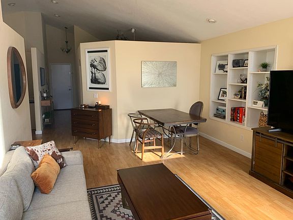 5th image of 1303 Cambridge Ct
