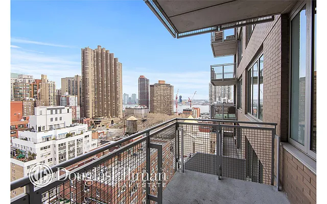 Rented by Douglas Elliman | media 35