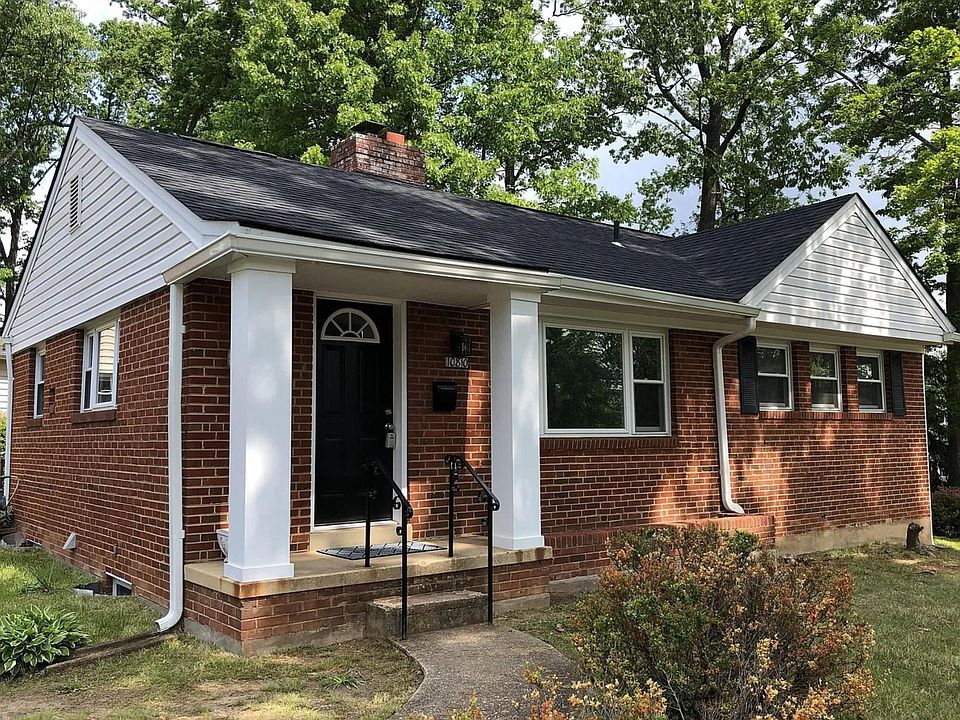 1st image of 10810 Maple St