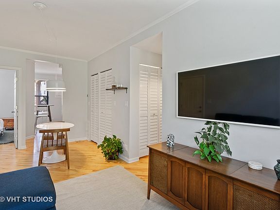 4th image of 1633 W Columbia Ave APT 2W