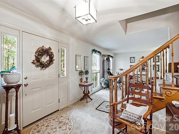 4th image of 2504 Knights Ct