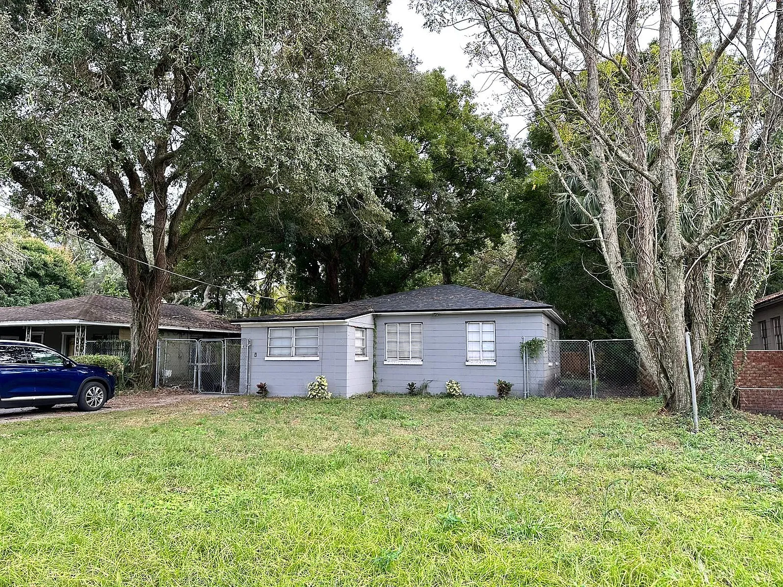3607 Lindell Ave — Photo 1