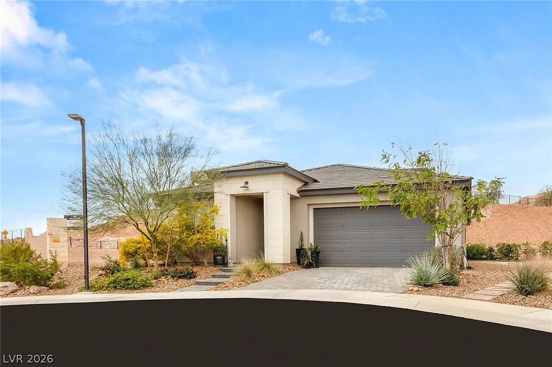 2 bed, 2.5 bath, 1837 sqft, $3,150 — Photo 1