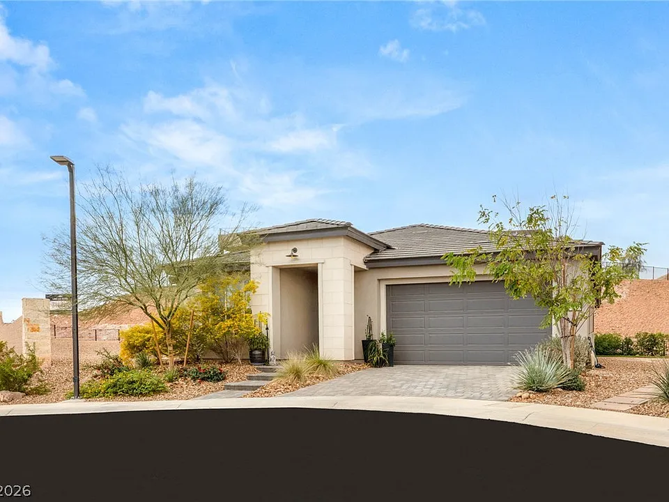 6 Sun Lily Ln