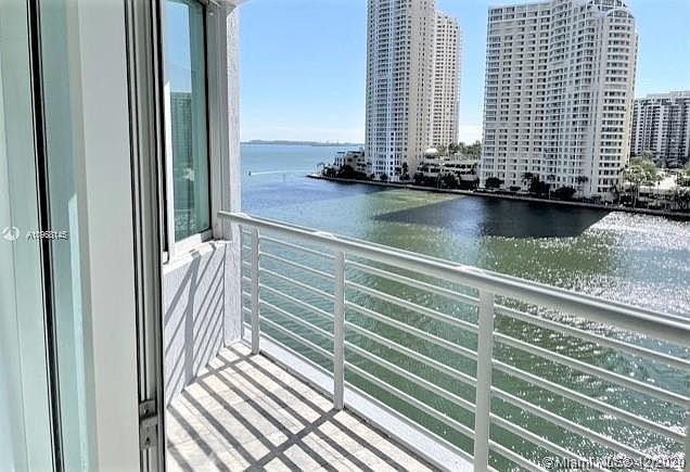 1st image of 325 Biscayne Blvd #819