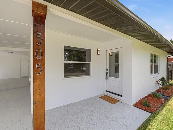 3rd image of 505 PAPAYA DRIVE
