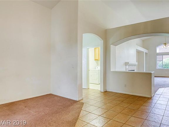 5th image of 10166 Timber Willow Ave
