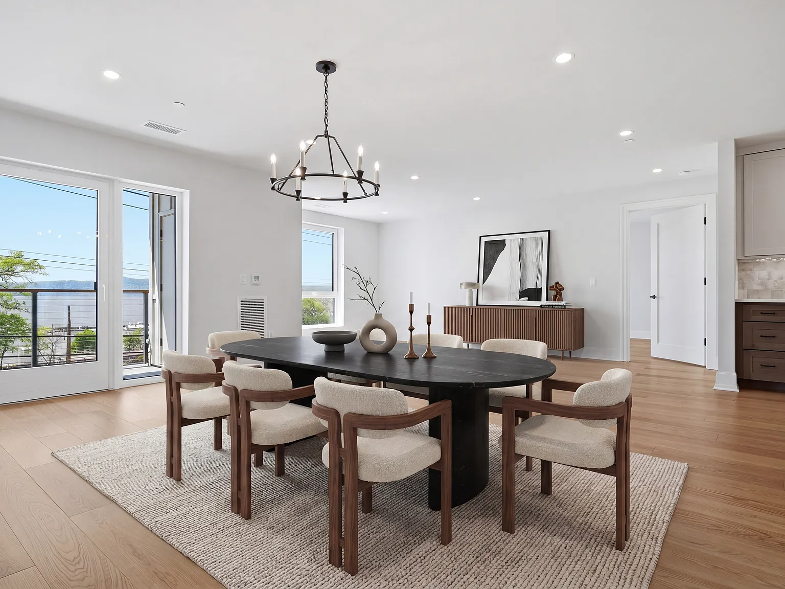 2 bed, 1410 sqft, $5,500 — Photo 1