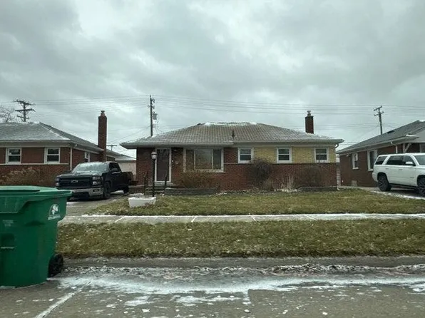 24213 Petersburg Ave, Eastpointe, MI 48021