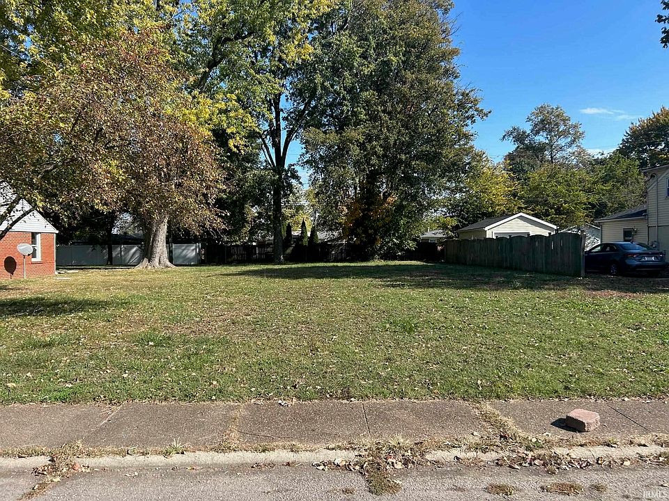 1st image of 212 Polster Dr