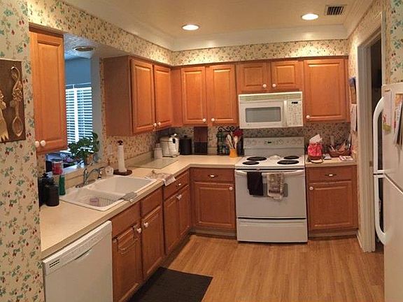 5th image of 4225 Pebble Pointe Dr
