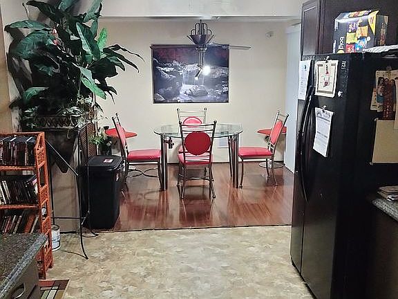 5th image of 5108 Abel Ln