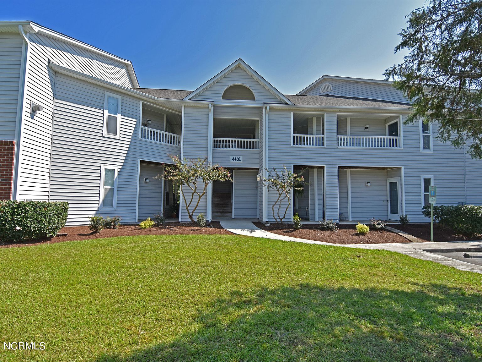4101 Breezewood Drive UNIT 204, Wilmington, NC 28412 MLS 100405337