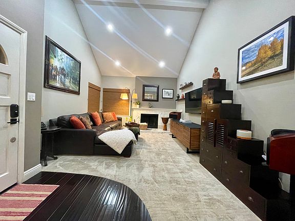 5th image of 26044 La Palma Ct