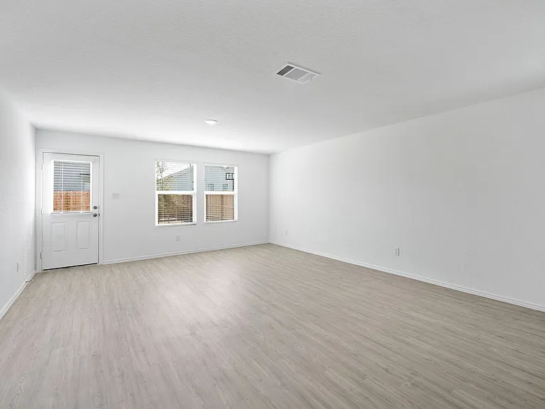9311 Selene Pl — Photo 5