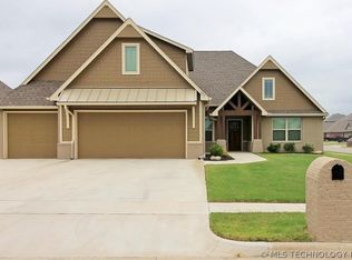 7513 E 84th St, Owasso, OK 74055