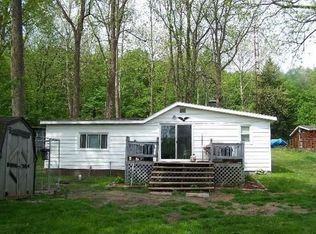 66205 South Dr, Cassopolis, MI 49031