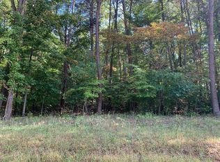 11 Meador Dr, Moneta, VA 24121