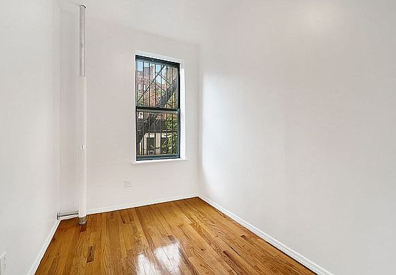3rd image of 274 Mott St APT 1D
